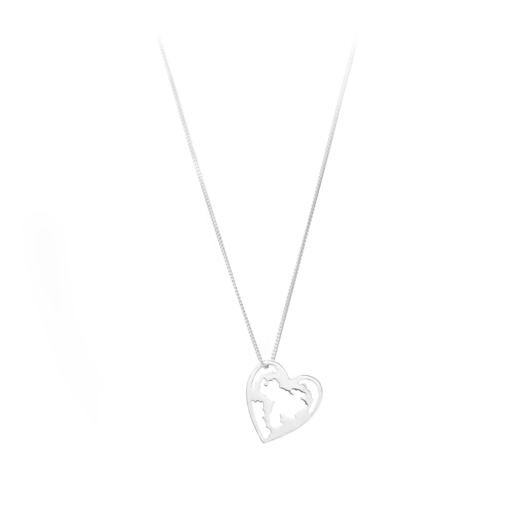 Collar Venezuela en el corazón